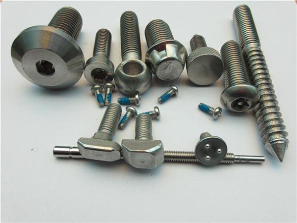 非標(biāo)緊固件